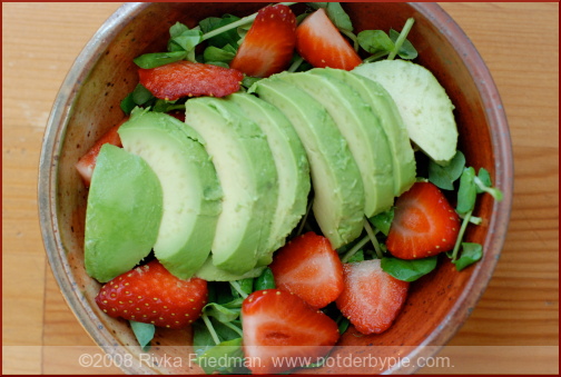 strawberry-avo-salad-1 strawberry-avo-salad-1