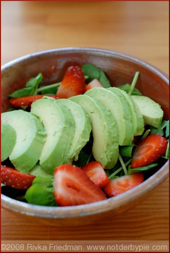 strawberry-avo-salad-2 strawberry-avo-salad-2