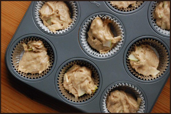 pear-muffins