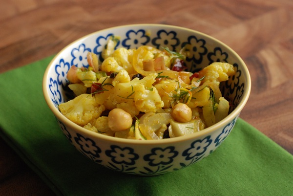 curried cauliflower chickpea salad